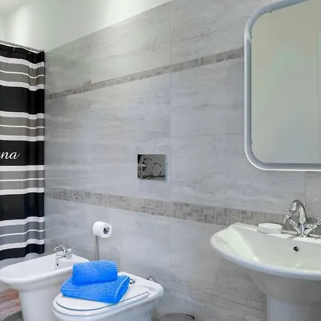 Anna Deluxe Tremezzo